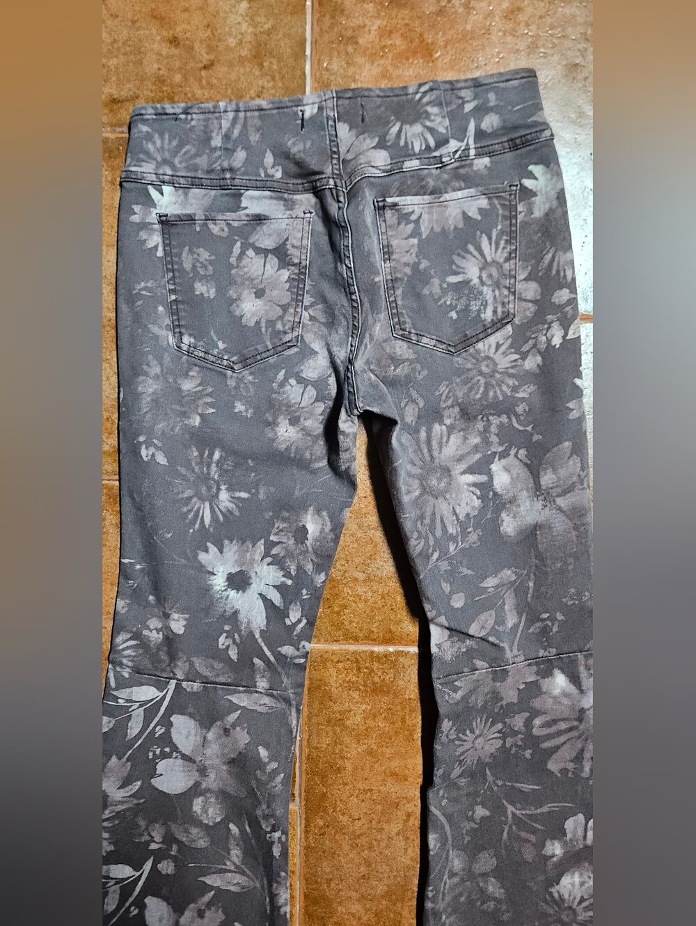 Free People We The Free Penny Floral Flare Jeans Sz 29 Boho Y2K - Picture 6 of 9
